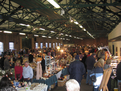 Antiques & Collectables Fair